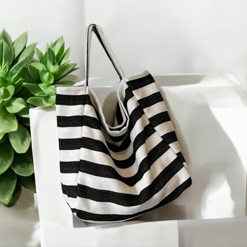 NEW!  Striped Large Tote Bag – Casual & Chic Shoulder Bag